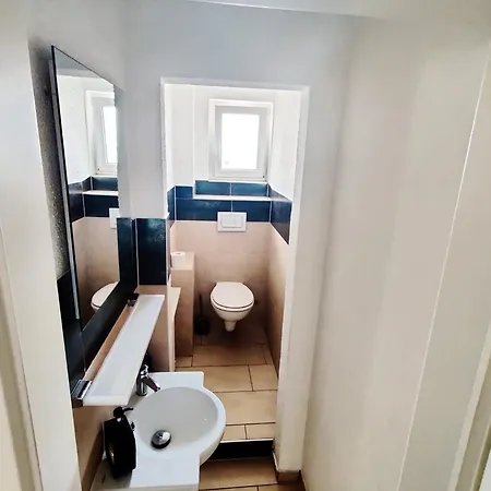 アパート Sonnendeck Einladend Und Freundlich ラウプハイム