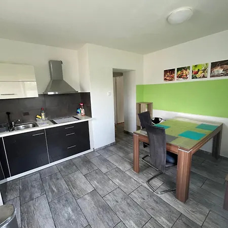 Sonnendeck Einladend Und Freundlich *