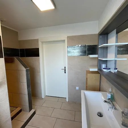 Sonnendeck Einladend Und Freundlich *