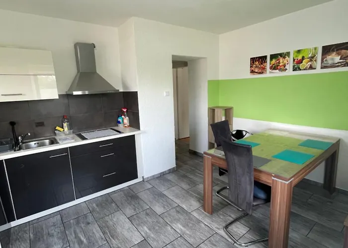 Sonnendeck Einladend Und Freundlich *