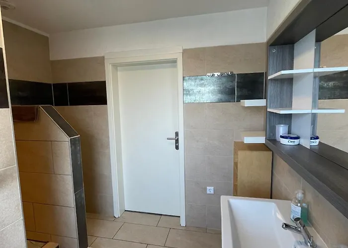 Sonnendeck Einladend Und Freundlich *